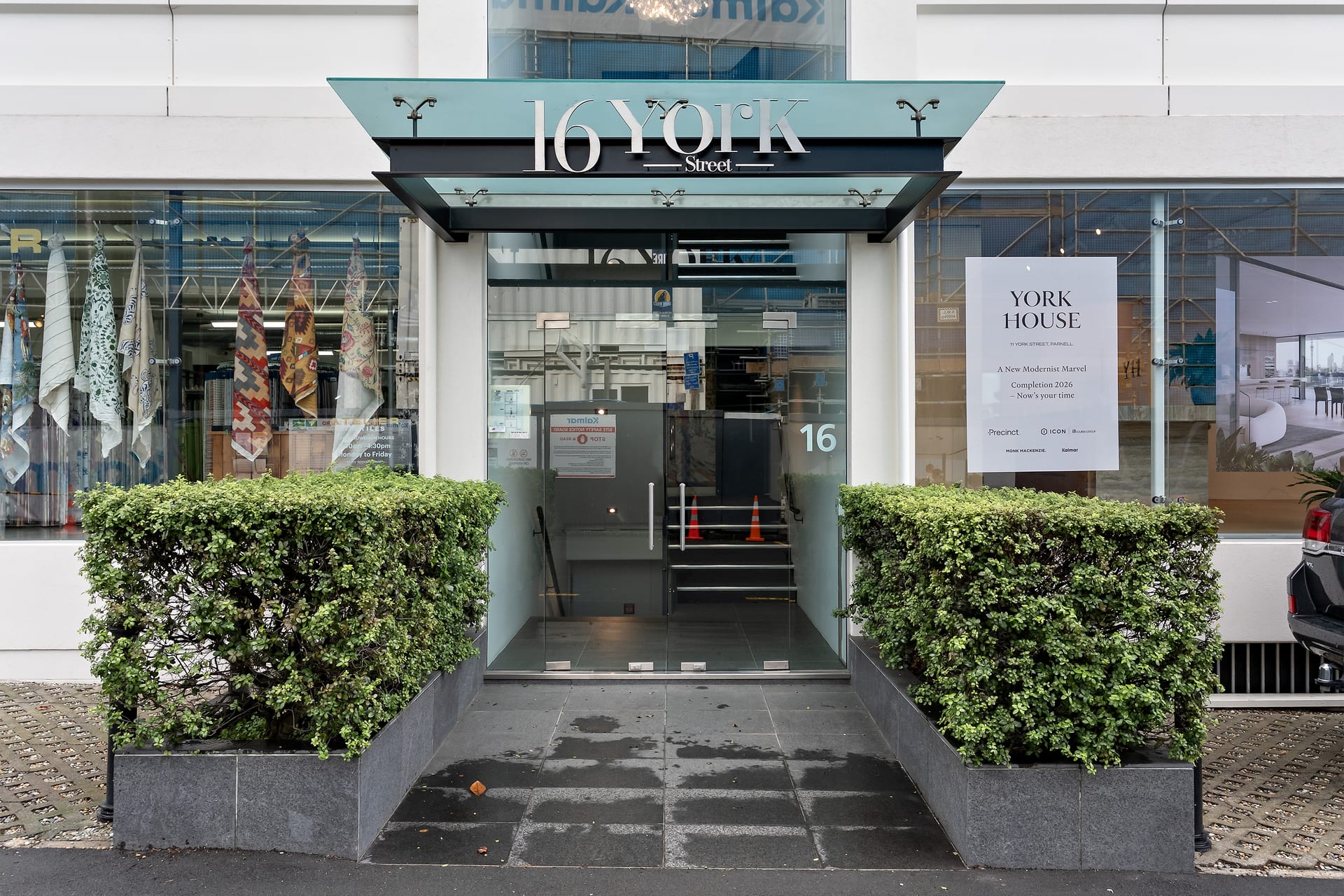 Entrance to 16 York Street, home of Thinkspace Parnell